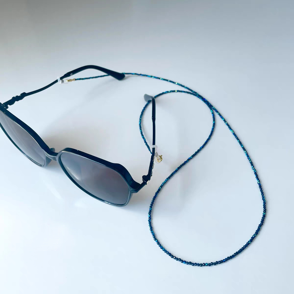 Łańcuszek do okularów z błyszc – Mask Chain Holder recenzja i cena